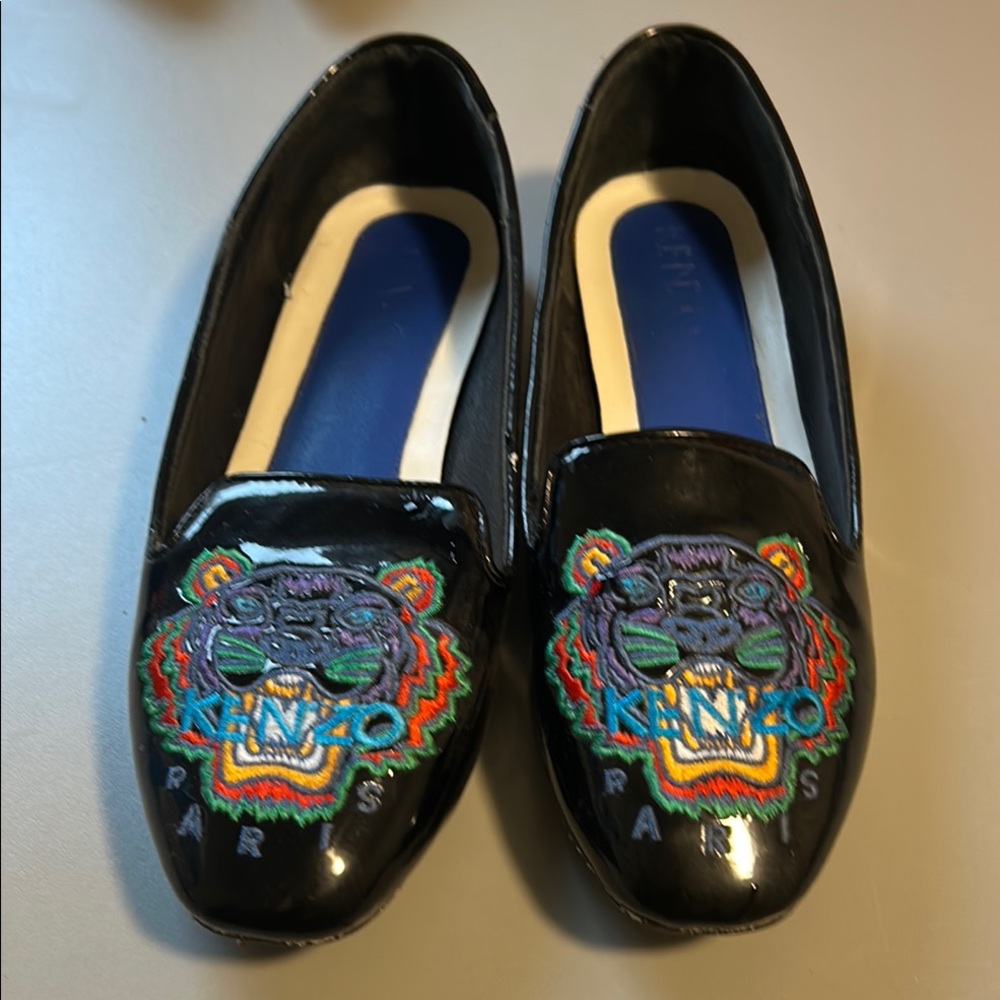 Kenzo Black Loafers with Colorful Embroidery